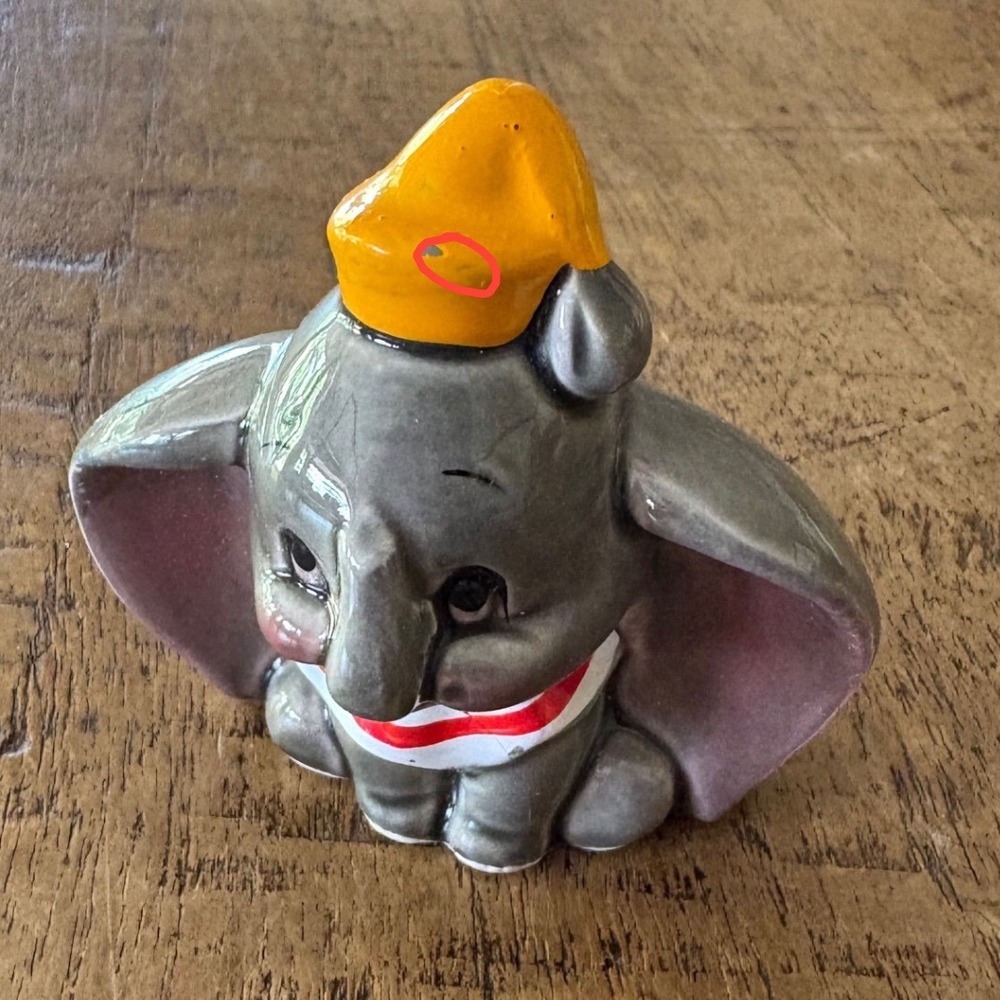 Disney Dumbo Ceramic Figurine Japan Gray Elephant Yellow Hat 2 Inch Vintage - Picture 5 of 8